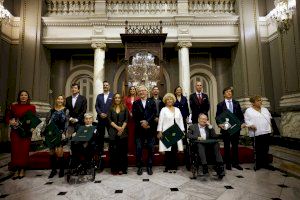 València entrega els honors i distincions als seus fills predilectes