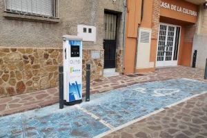 Serra bonificará la instalación de placas solares para autoconsumo y a los vehículos eléctricos