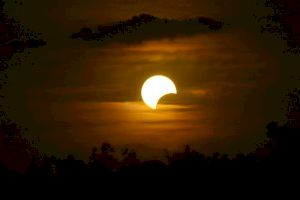 Cómo ver el eclipse de este martes en la Comunitat Valenciana