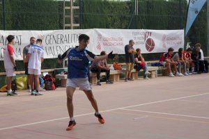 En Tavernes Blanques juegan 100 equipos la fase final de los JECV de One Wall Parelles