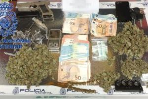 Detienen a cuatro personas en dos operativos contra el tráfico de drogas en València