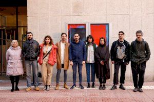 La Biennal de Mislata Miquel Navarro exhibe obras de arte en diálogo con el espacio público
