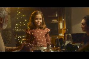 Escolares de toda España protagonizan el spot navideño de una firma jijonenca de turrones a favor de las abejas