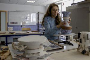 El Consorci de Museus muestra en L’Alcora los trabajos de la primera edición de la residencia artística sobre la cerámica