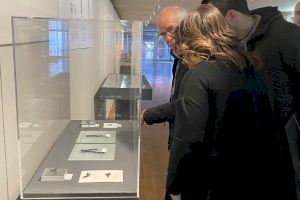 La diputada de Cultura assisteix a la inauguració de l'exposició 'Fonent Creencies' en el Museu de Belles Arts de Castelló