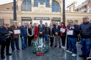 Barcala destaca la unidad de acción de los Mercados y el Ayuntamiento para convertirlos en "referencia nacional por su excelencia"