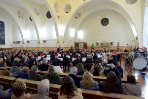 La Unió Musical d'Orpesa 'abraza' la Navidad con su tradicional concierto