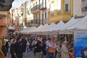 Gran ambient al Mercat de Nadal del Poble Nou de Benitatxell