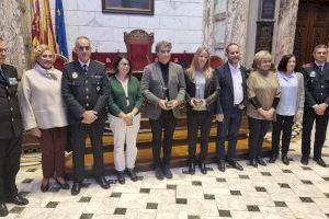 El Ayuntamiento reconoce el trabajo de Isabel Moreno y José Manuel Vigara por su trabajo periodístico sobre la soledad no deseada