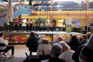 Un canto navideño a la paz y la interculturalidad en Orihuela Costa