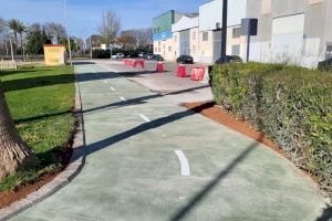 Finalizan las obras de implantación de una acera ciclopeatonal en el polígono del Molí de Foios