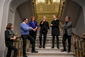 El Consorci de Museus repassa la trajectòria del dissenyador valencià Ximo Roca en el Museu Nacional d’Arts Decoratives de Madrid