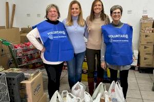 El PP de Almassora entrega kilos de solidaridad al Banco de Alimentos tras su campaña navideña