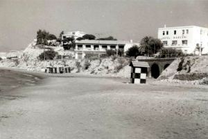 Benidorm incorpora a su Archivo 86 fotografías tomadas por un turista inglés en los primeros años del desarrollo turístico