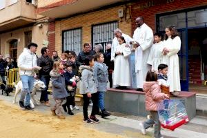 Albal celebra Sant Antoni amb la benedicció de 500 animals, entres mascotes i cavalleries