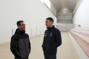 Iván Esparza torna a competir en el trinquet d’Ontinyent en la “Champions League” de la Pilota