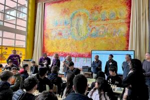 El IV Torneo Intercentros de Ajedrez reúne en el IES Sixto Marco, de Elche, a 12 institutos de Educación Secundaria y a 140 alumnos.