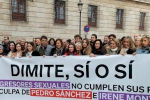 El PP es manifesta a València contra la Llei del 'Sí que és sí'