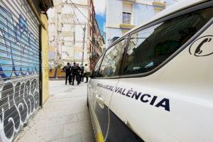 Detingut a València després d'enviar més de 30 àudios a la seua exparella i infringir l'ordre d'allunyament