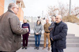 Una delegació d'Uzbekistan visita l'UJI per a conèixer l'Institut de Tecnologia Ceràmica