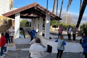 El quinto paseo saludable recorrió el casco antiguo de La Nucía