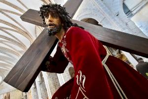 La hermandad de Ntro. Padre Jesús Nazareno bendecirá este sábado la nueva túnica para la imagen del Nazareno