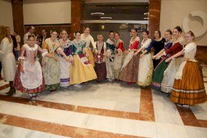 Les reines de les festes ja llueixen la polsera de la Magdalena de 2023