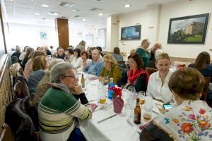 Las amas de casa de Oropesa celebran el Día Internacional de la Mujer