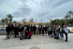 El Poble Feminista del IES Carrús llega a San Antón con un jardín dedicado a la pionera activista LGBTIQ+ Marsha P Johnson