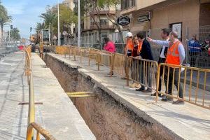 La renovación y mejora de las redes de agua potable y alcantarillado llegan a la avenida de Cartagena en El Altet