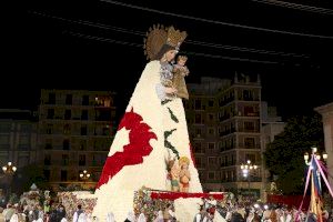 ¿Hasta cuándo se puede visitar el manto floral de la Virgen de los Desamparados?