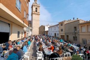 Éxito de participación en la I Concentración de peñas taurinas en Albocàsser