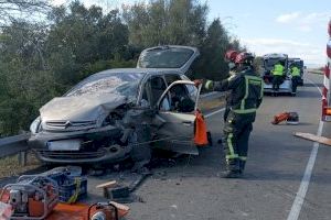 Tres personas heridas en un aparatoso accidente en Vinaròs