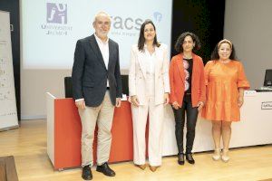 FACSA entrega 22 becas a estudiantado de grado de la UJI residente en Castelló