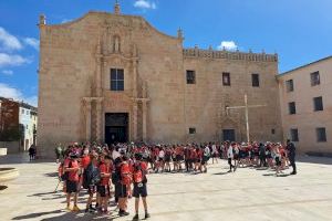 La VIII peregrina escolar a la Santa Faz congrega 3.711 menores de 27 colegios de Alicante