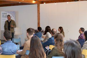 Los arquitectos reciben la primavera con una feria cultural alrededor del Día del Libro