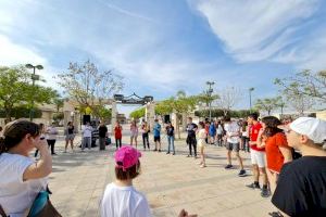 La música invade el Paseo del Calvario de Crevillent con la vuelta del evento “Musiqueando”