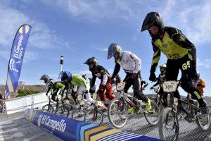 Triunfo para los ciclistas campelleros en dos nuevas rondas de la Copa de España de BMX