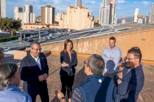Benidorm comienza en el CEIP Miguel Hernández la instalación de placas fotovoltaicas para autoconsumo en ocho colegios de la ciudad