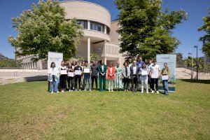 FOBESA y la UJI entregan 22 becas a estudiantado de grado residente en Benicasim