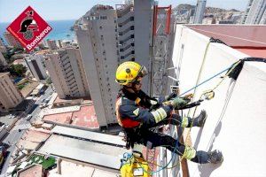 Los bomberos de la Diputación mejoran su intervención ante incendios en edificios de gran altura