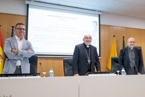 El Arzobispo participa en la reunión de directivos de los Colegios Diocesanos