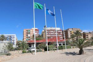 Las tres playas de Sagunto renuevan sus banderas azules