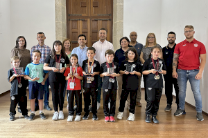 El Ayuntamiento reconoce los éxitos del Club Karate Llíria en el Campeonato de España