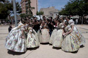 Burriana vibra con su segunda mascletà de las Cruces de Mayo