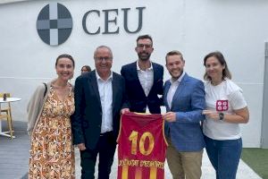 Elche se suma a la celebración del décimo aniversario del Club Deporte sin Adjetivos para      personas con diversidad funcional cognitiva