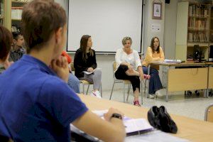 Educación inicia los preparativos para incorporar al alumnado de Bachillerato en el programa ‘XarxaLlibres’