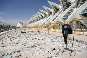 La Ciutat de les Arts i les Ciències instal·la plaques solars en una de les seues construccions més famoses