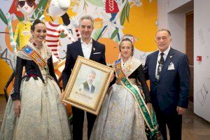 Les Falles reconeixen la tasca multicultural del Centre del Carme