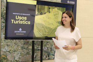 Sandra Gómez propone una modificación urbanística para impedir la saturación turística en los barrios